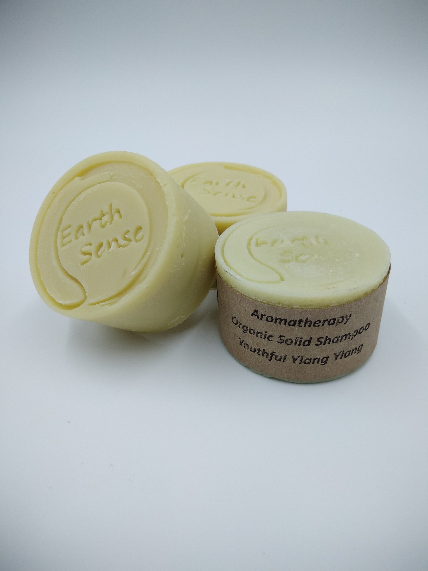 Bio-Zertifiziertes Ausgleichendes Festes Shampoo – Ylang-Ylang