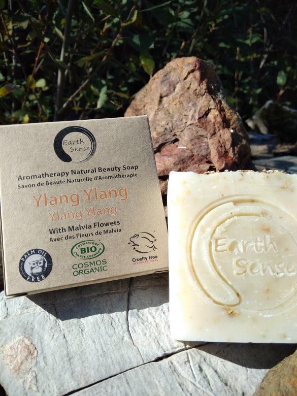 Bio-Festseife – Ylang-Ylang & Kornblumen (90 g)